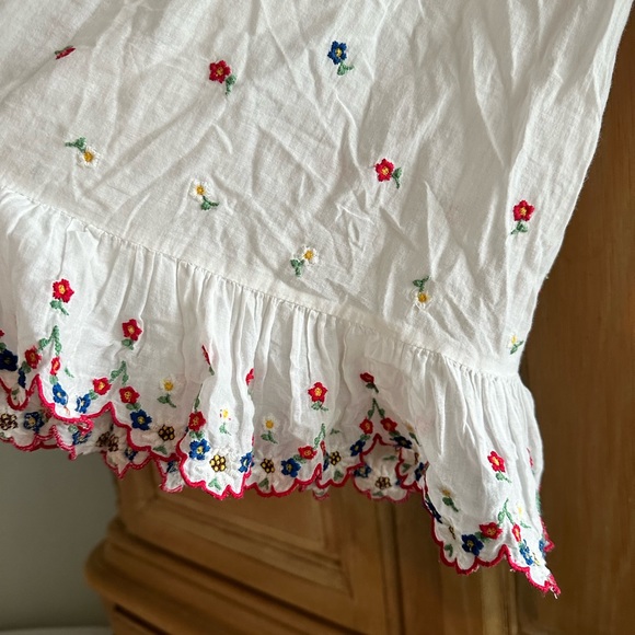 Kids Down Chateau Gown embroidered. Wore once. Size 6! - Picture 2 of 3